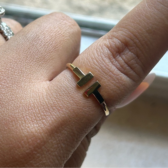 18 KARAT GOLD T RING SIZE 8 - Picture 7 of 9